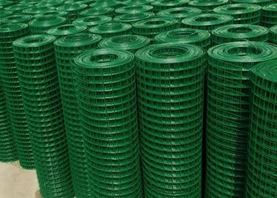 O verde revestiu o fio Mesh Roll Welded Wire Mesh de 0.35mm-6mm que cerca Rolls antienvelhecimento