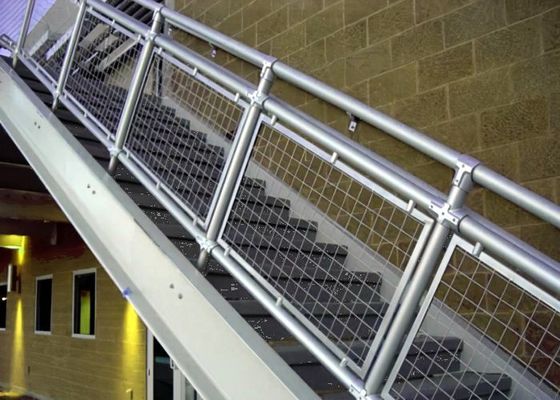 Aberturas quadradas Mesh For Stair Railings soldado galvanizado de aço inoxidável