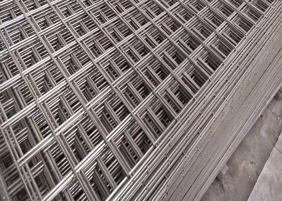 Malha de fio galvanizado soldado para aplicações industriais que garantem durabilidade e longevidade