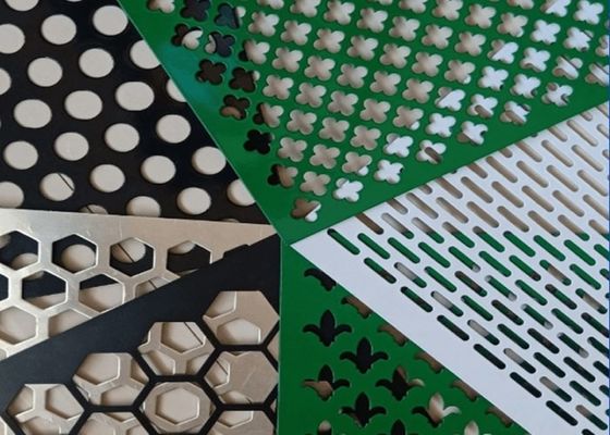 Proteção de painéis metálicos de folha de diamante perfurado com tratamento de superfície eletrogalvanizado