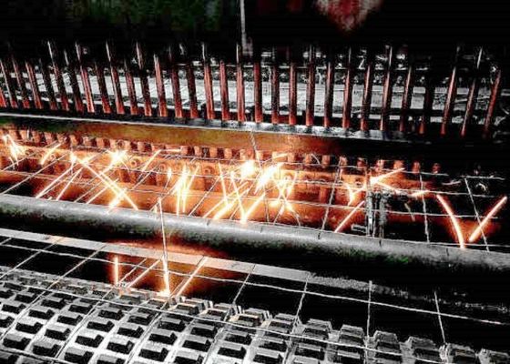 Superfície galvanizada resistente à ferrugem rolos de vedação de arame soldado 1,5 mm de diâmetro