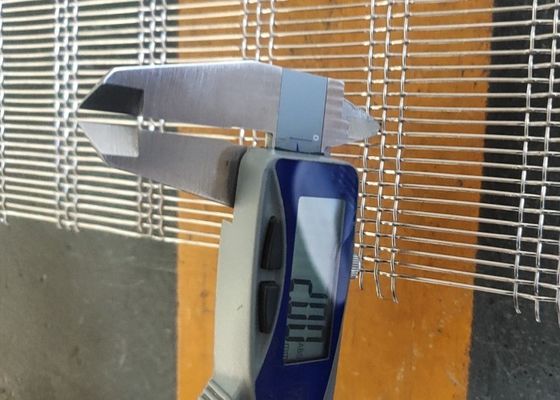 Malha de aço inoxidável Versátil Malha de fio de tecelagem durável de 4 a 635 Longo de malha 1m-300m