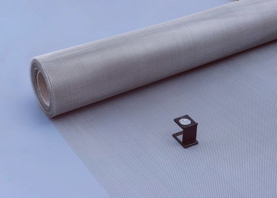 Largura personalizável tela de malha de arame farpado de tecido simples com várias opções de materiais