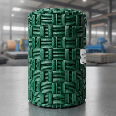 Tela de malha tecida com formato de orifício quadrado ou retangular, tratamento de superfície revestido de PVC, projetada para uso industrial pesado