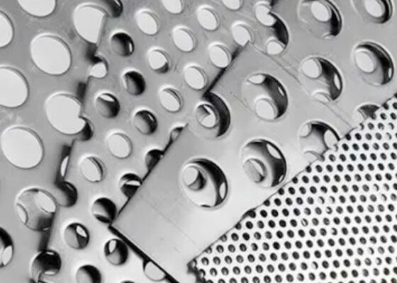 Resistência à tração 250 a 550 MPa Painel de metal perforado Personalização a pedido e opção versátil para múltiplos usos industriais